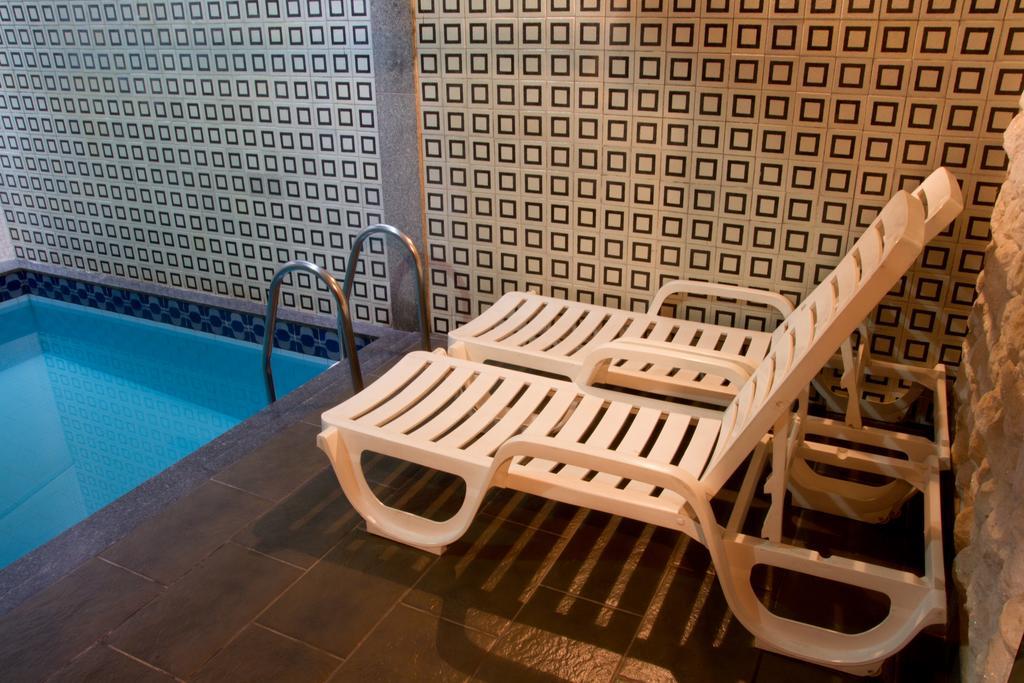 Comodoro (adults Only)